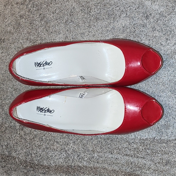 Mossimo Red Peep Toe Pump Heels - Picture 2 of 10